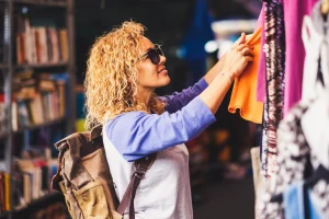 Lire la suite à propos de l’article 5 astuces pour trouver des pépites en vêtements de seconde main chez Simpl Vintage